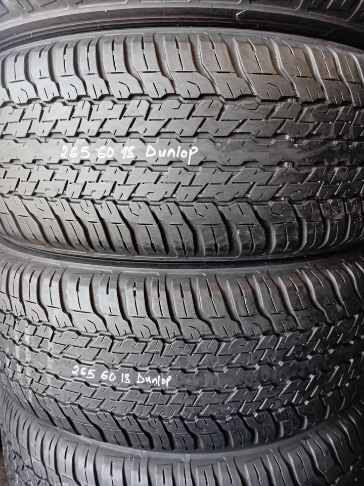 Set of 265/60/18 Dunlop Tyres for Sale. Contact - Private Seller