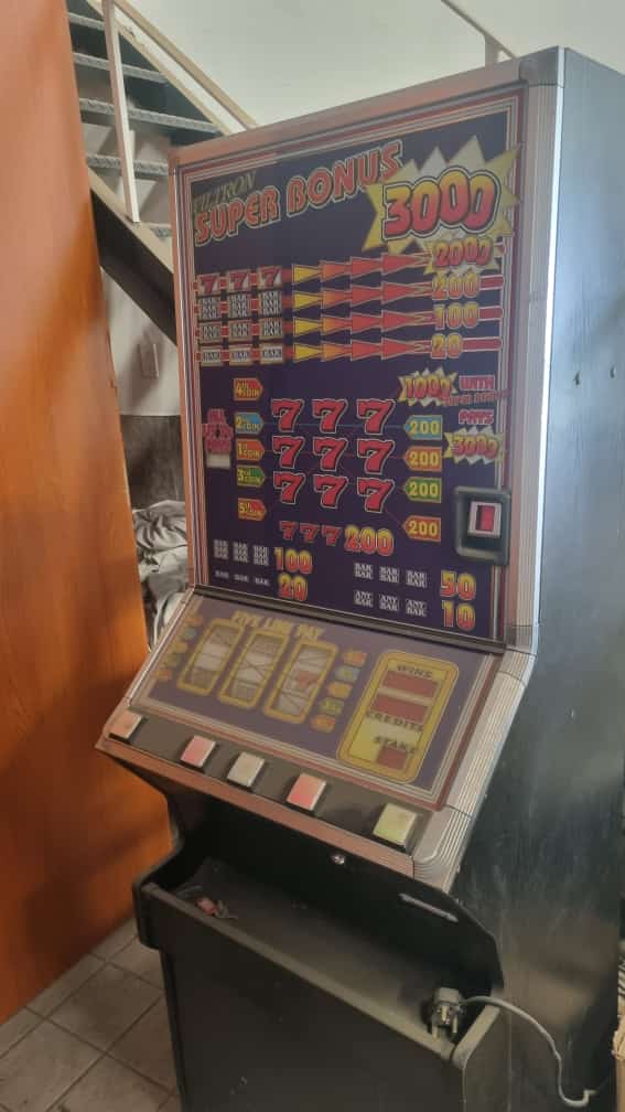 Unrestored Slot Machine -