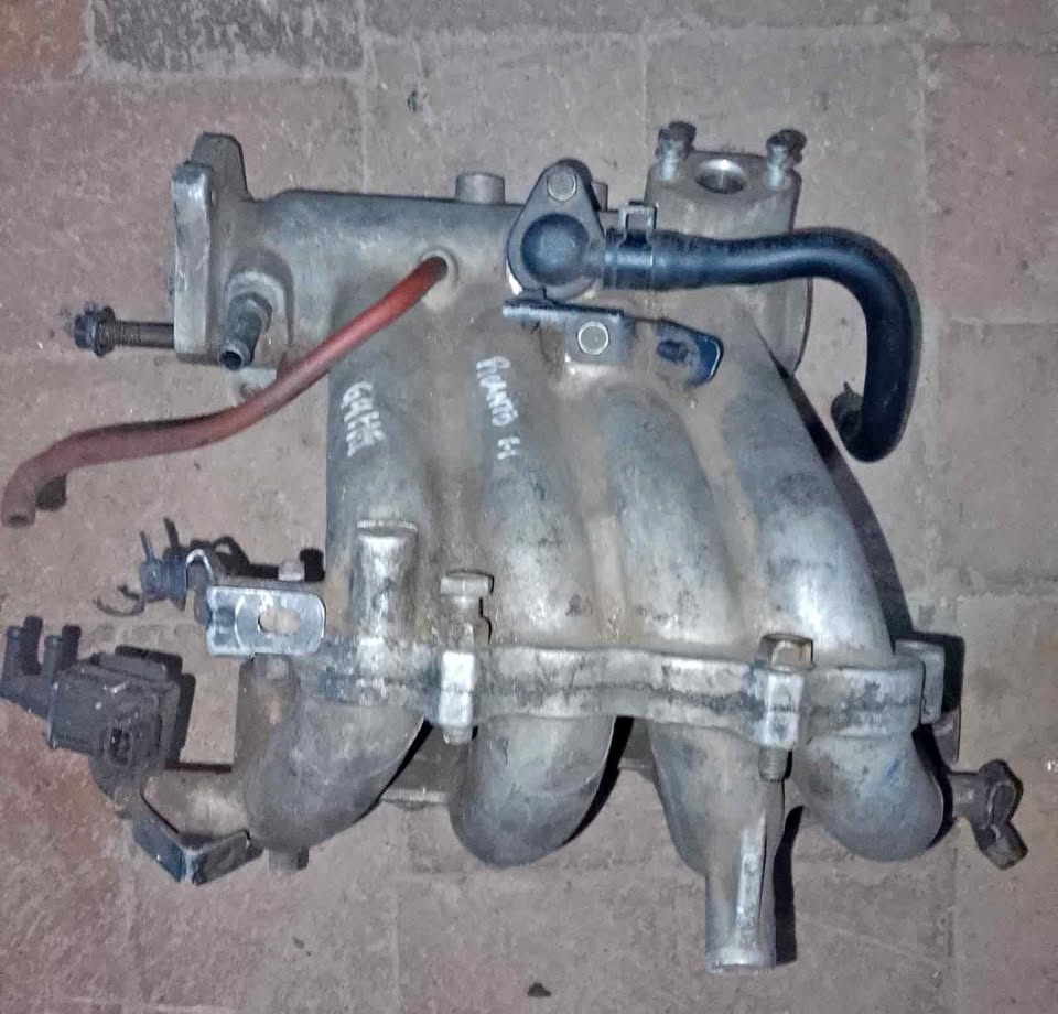 Kia picanto 1.1 G4HG intake manifold - Private Seller Kia picanto 1.1 G4HG intake manifold - Private Seller