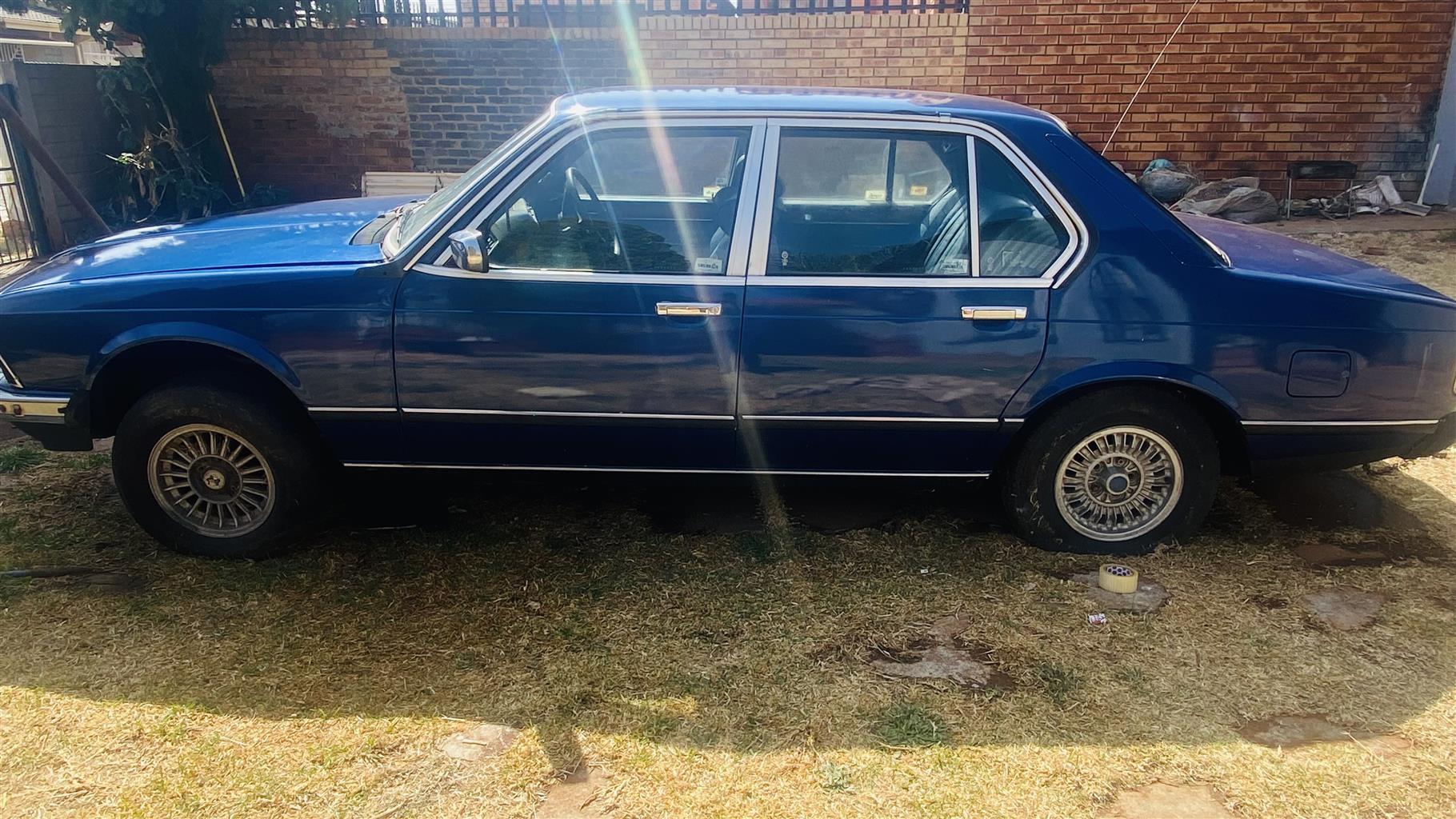 BMW 733i
