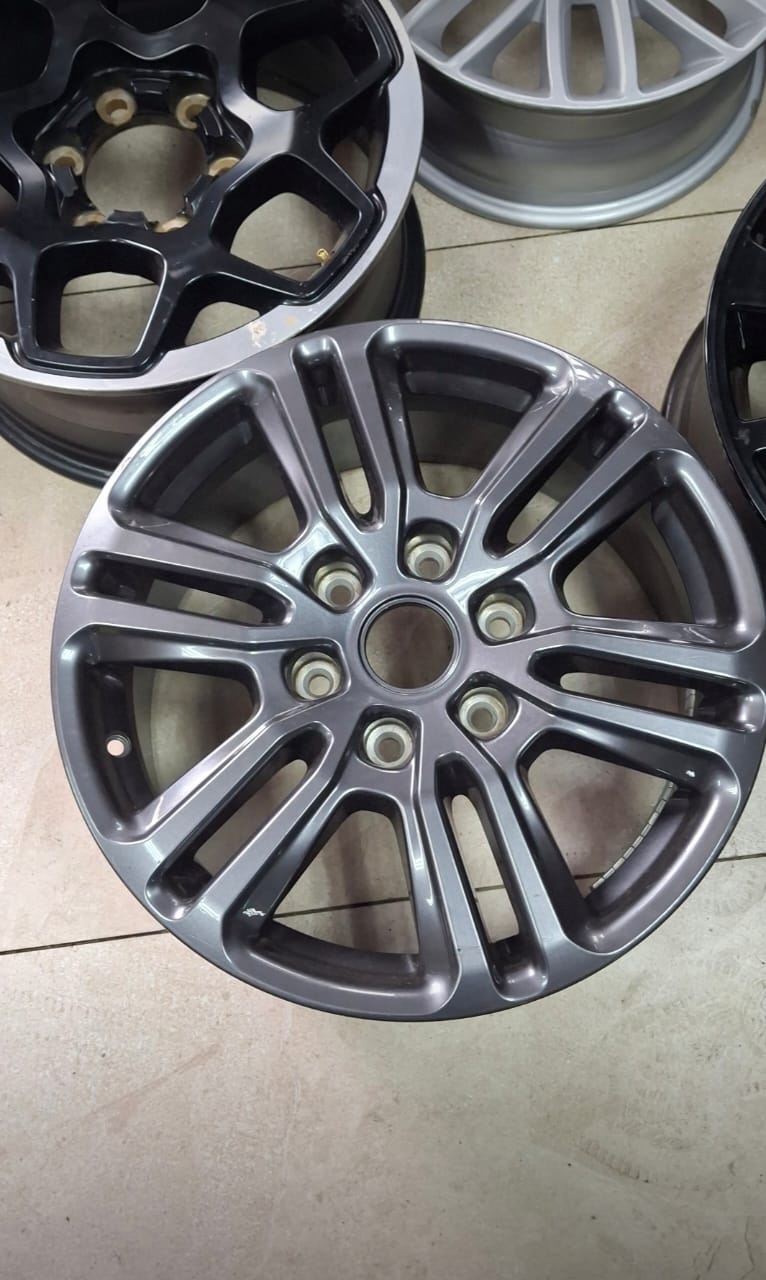 Ford Ranger Wildtrack 18inch original mag to use for spare wheel R2500.We are lo - Private Seller Ford Ranger Wildtrack 18inch original mag to use for spare wheel R2500.We are lo - Private Seller