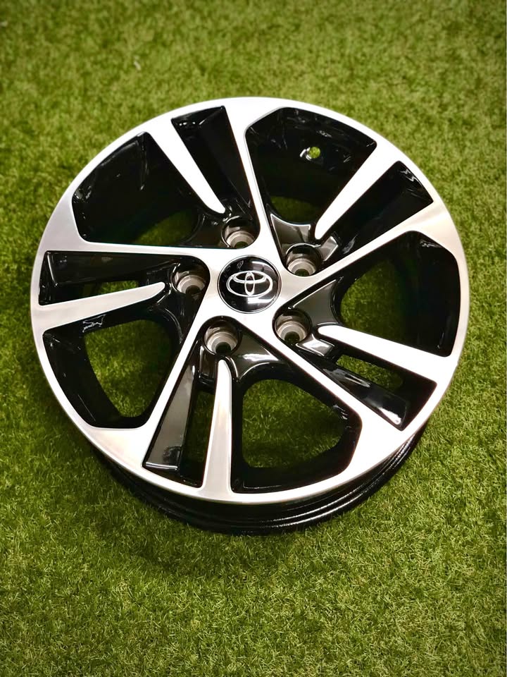 15 inch Toyota Corolla Design Rim Set - Private Seller 15 inch Toyota Corolla Design Rim Set - Private Seller
