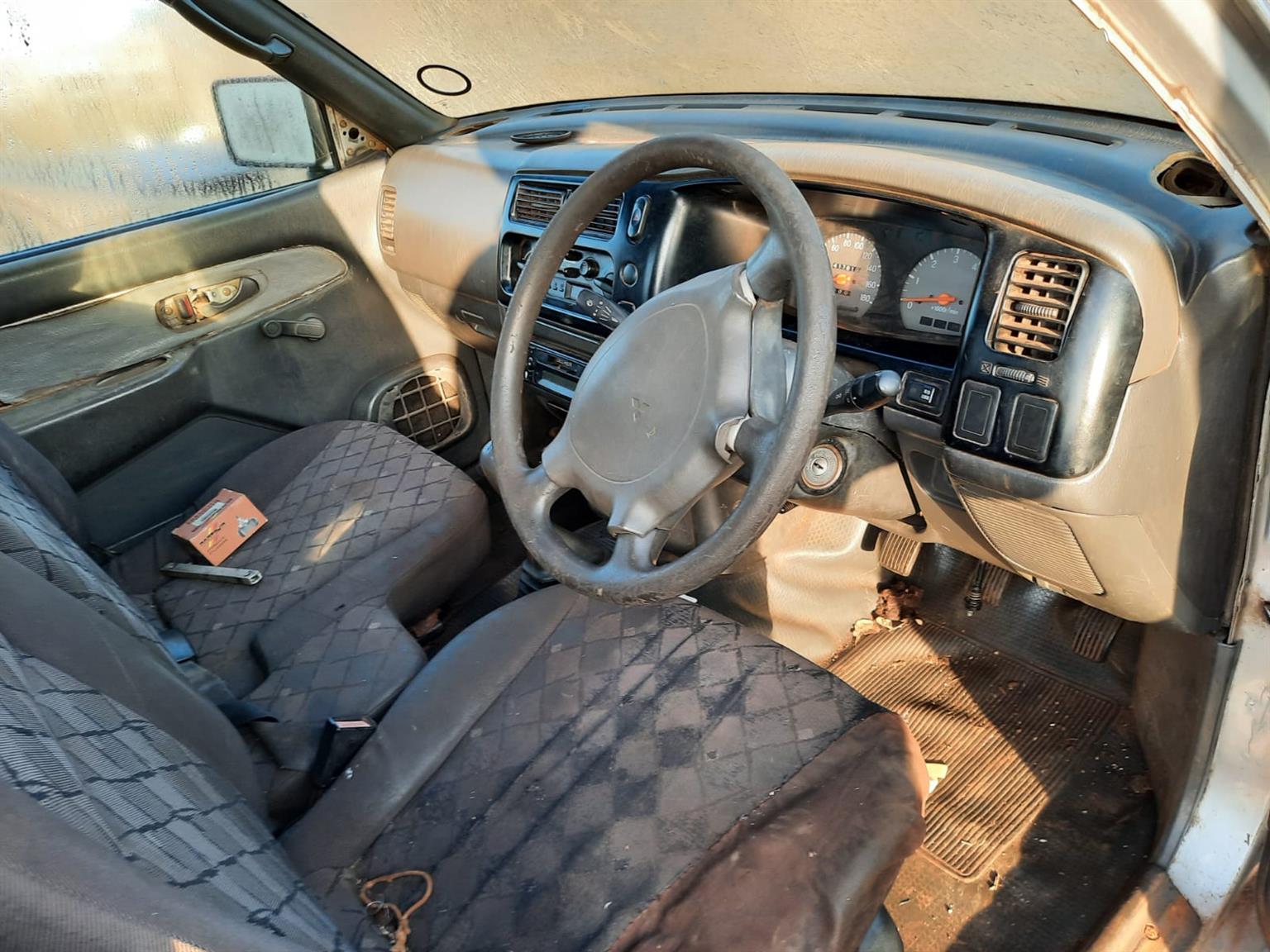 2006 Mitsubishi Colt 2.8D - Stripping for Spares.