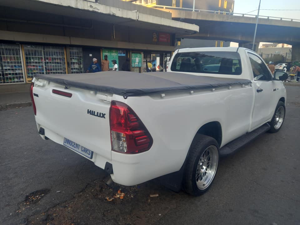 2021 TOYOTA HILUX 2.4 GD6 PETROL, MANUAL, WHITE COLOR, MILEAGE 62000KM