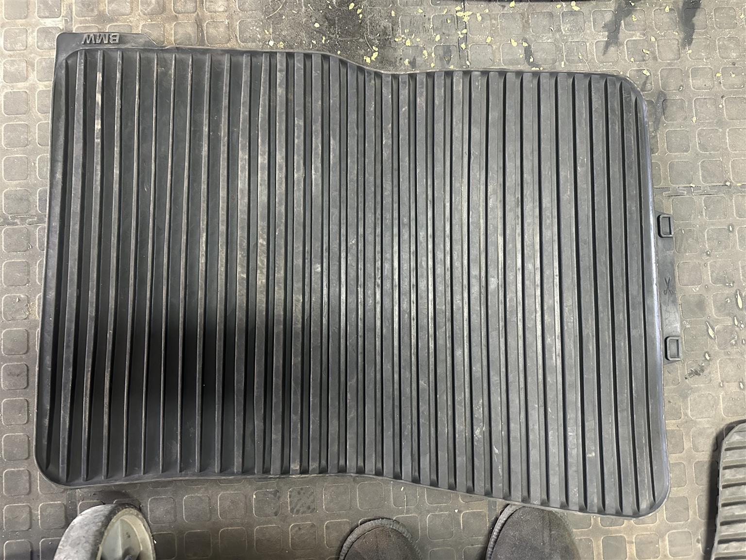 BMW X5 Rubber mats - Private Seller BMW X5 Rubber mats - Private Seller