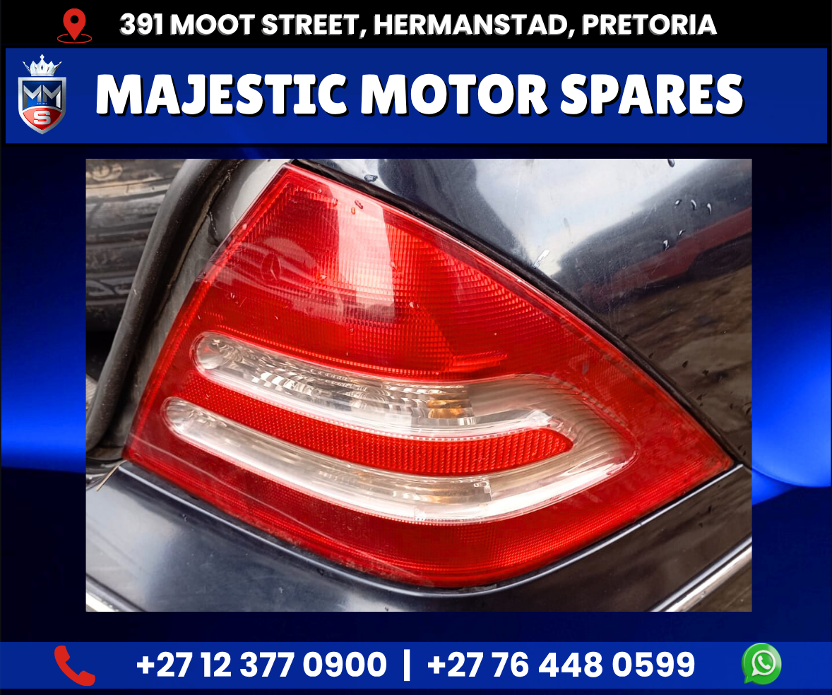 2001 Mercedes-Benz C240 Elegance W203 Tail Lights – Used for Sale - Private Seller 2001 Mercedes-Benz C240 Elegance W203 Tail Lights – Used for Sale - Private Seller