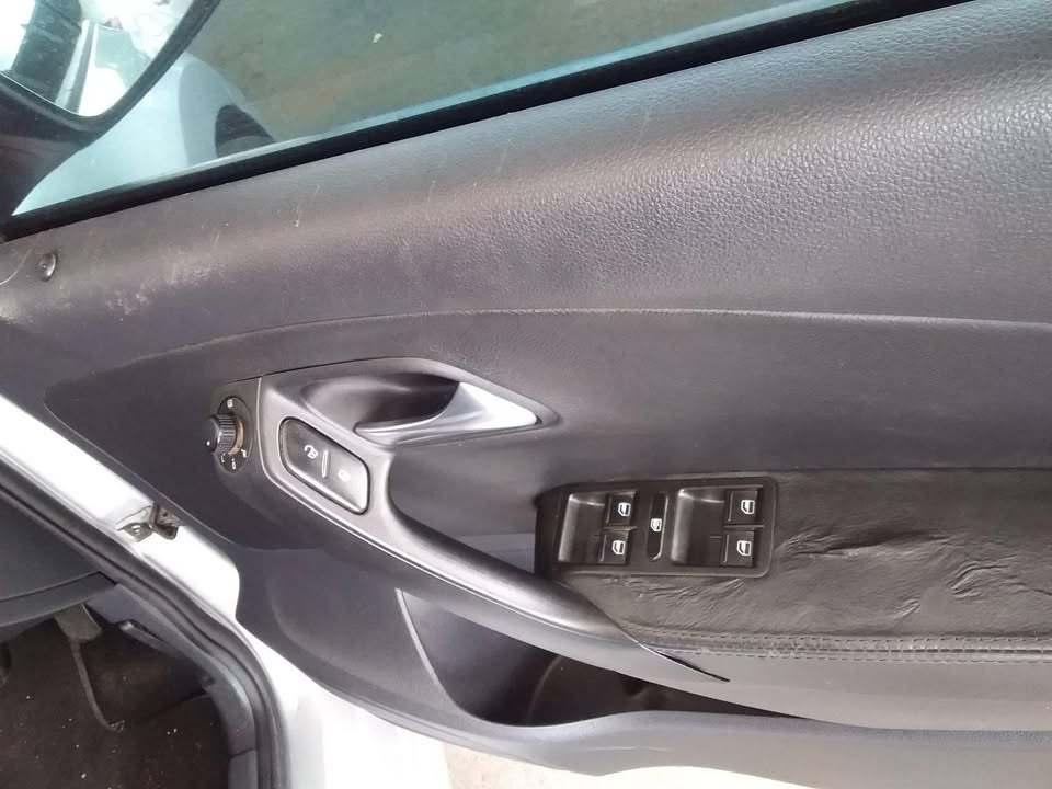 2011 model VW polo 6 comfort line manual