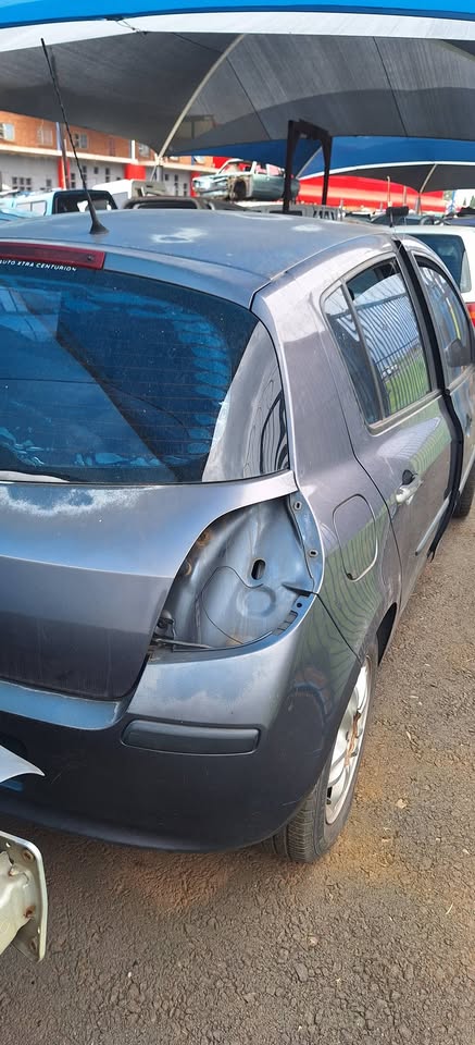 Renault clio stripping for spares - Private Seller Renault clio stripping for spares - Private Seller