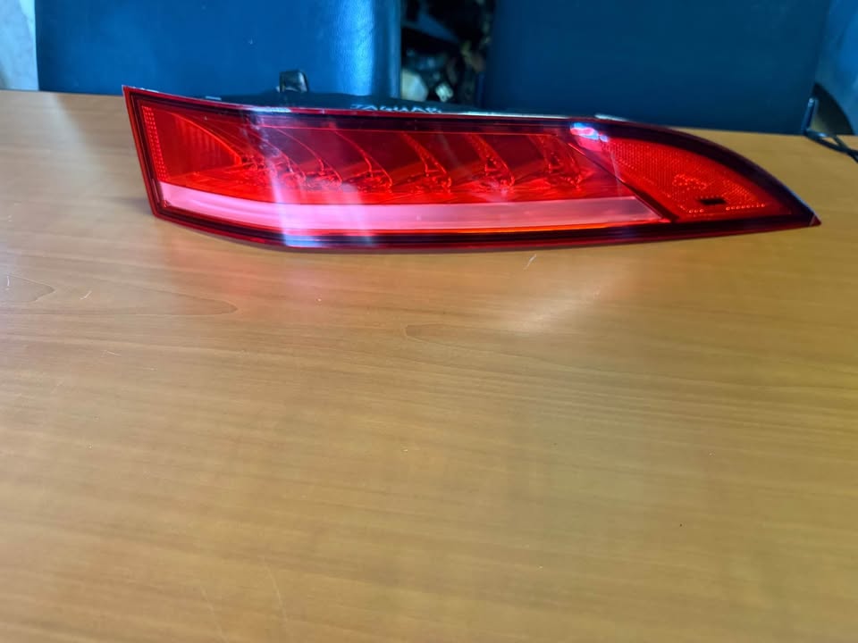 Jaguar F-Pace Right Tail Light - Private Seller Jaguar F-Pace Right Tail Light - Private Seller