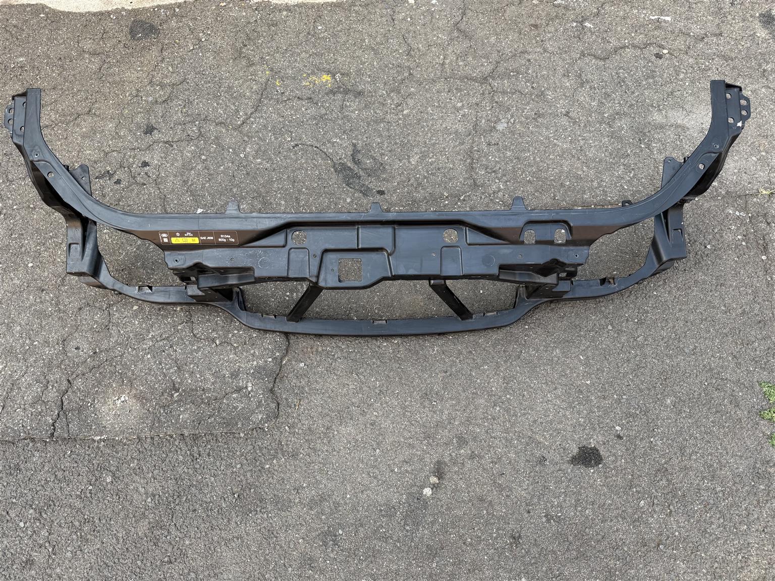 Land Rover Discovery 5 Cradle - Private Seller Land Rover Discovery 5 Cradle - Private Seller