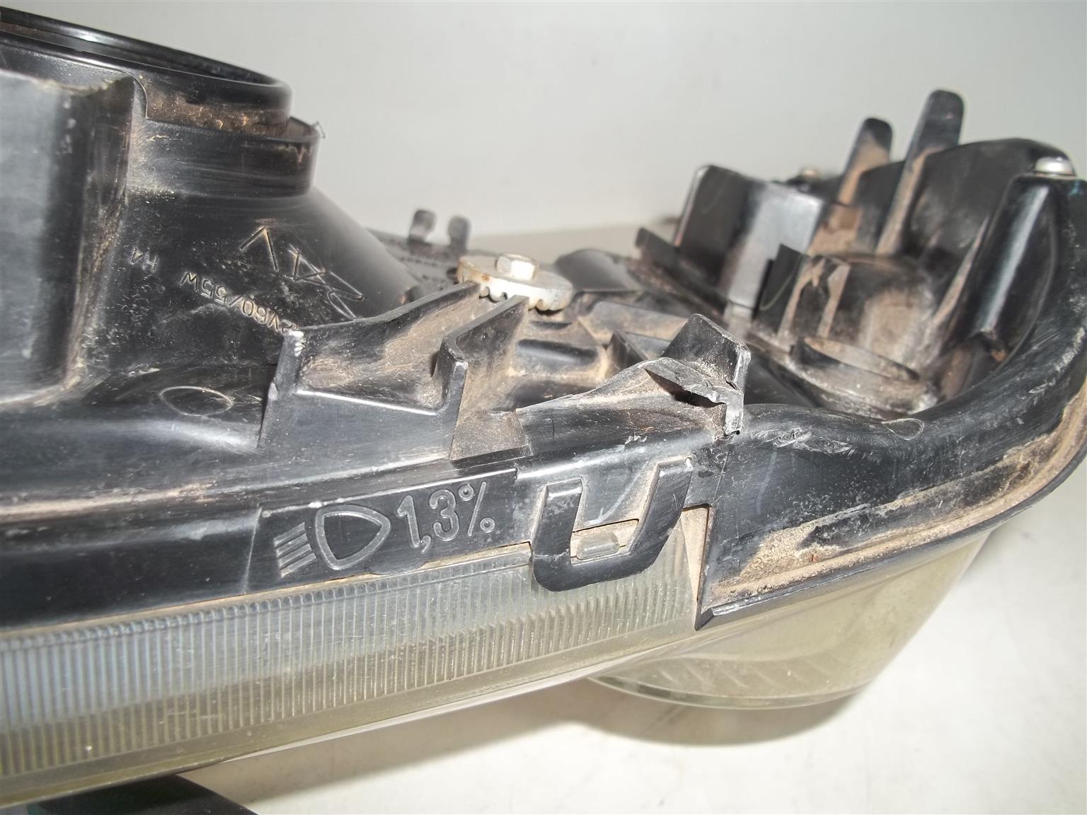 Nissan NP300 headlight sets - Private Seller Nissan NP300 headlight sets - Private Seller