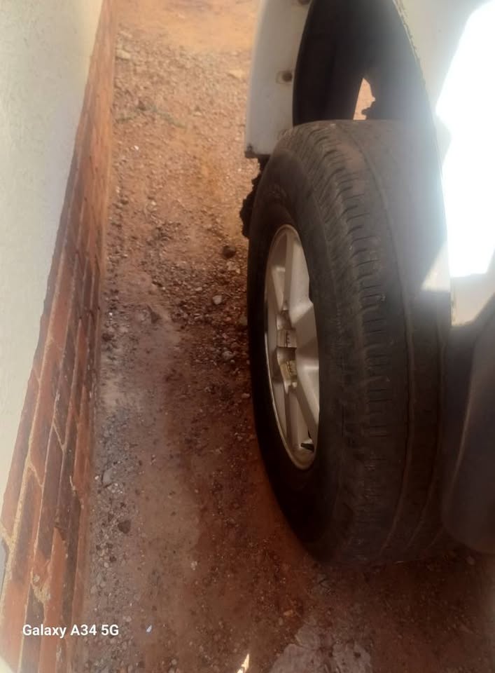 Isuzu go big rims and tyres