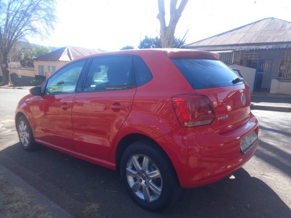 2014 VW Polo 6 Hatchback Comfortline 1.4 Petrol, Manual, Red, Leather seat