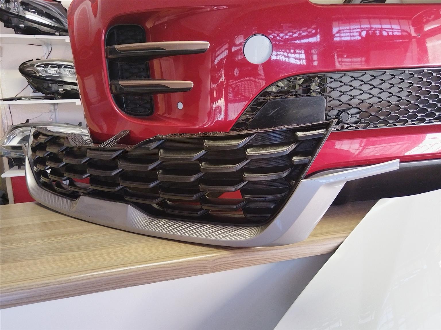 2022 KIA SELT0S MAIN GRILL WITH MOULDING AVAILABLE FOR SALE - Private Seller