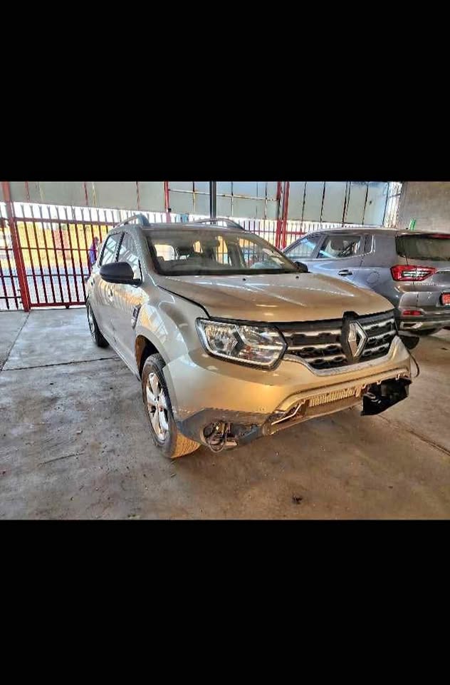 RENAULT  DUSTER 1.5 dCI STRIPPING
