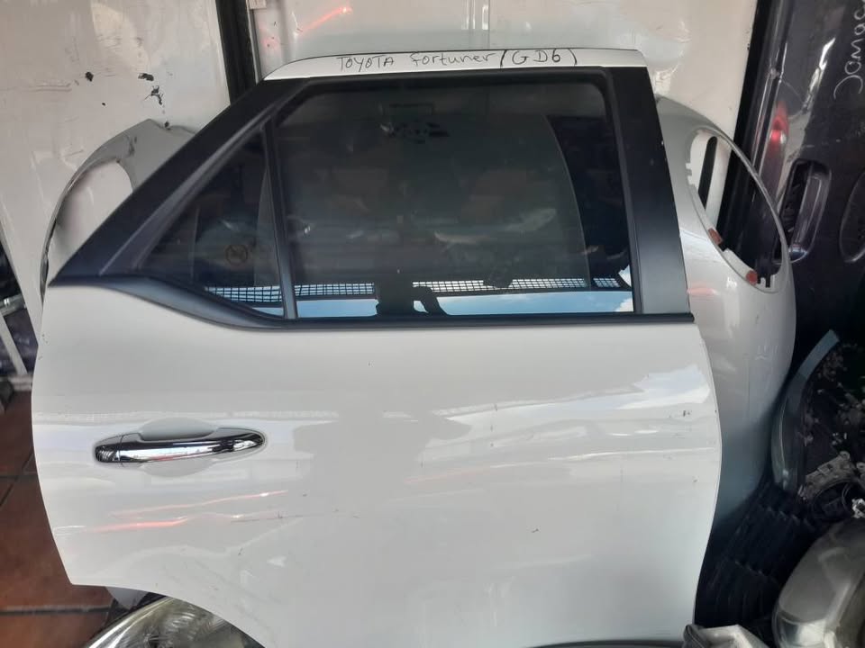Toyota Fortuner GD6 Door - Private Seller Toyota Fortuner GD6 Door - Private Seller