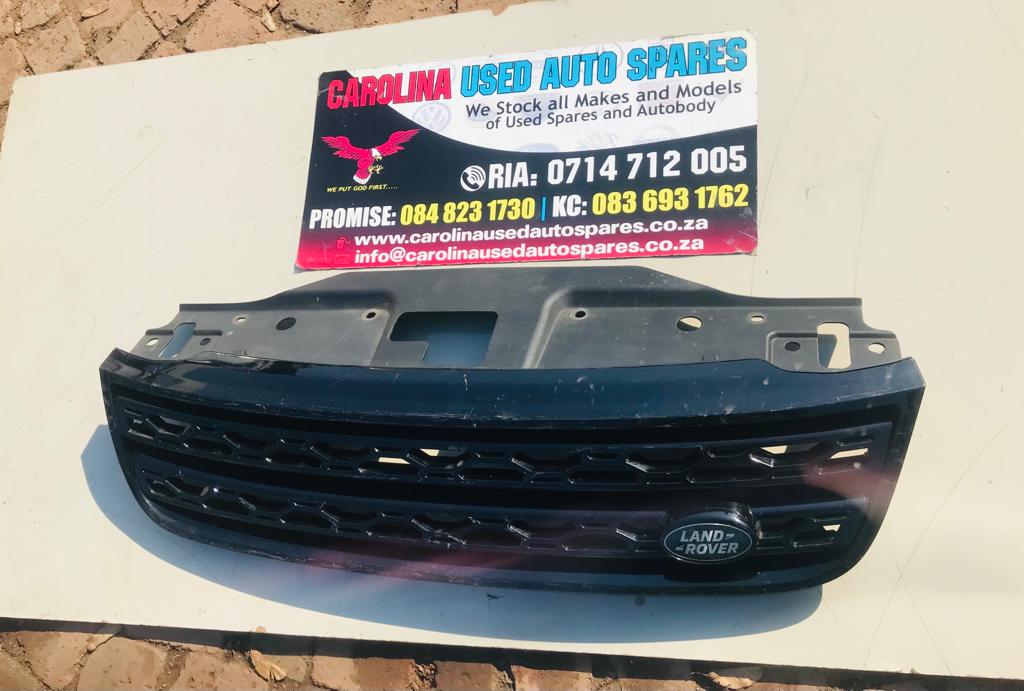 Land Rover Discovery 5 front bumper upper grill - Private Seller Land Rover Discovery 5 front bumper upper grill - Private Seller