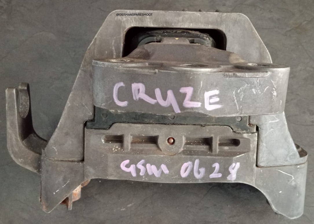 Chev Cruze 1.6 Used Engine Mounting - Private Seller