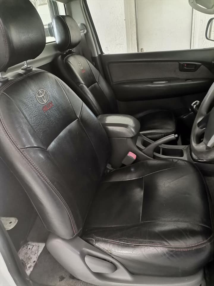 Used Toyota Hilux 2.5D-4D SRX - Private Seller Used Toyota Hilux 2.5D-4D SRX - Private Seller