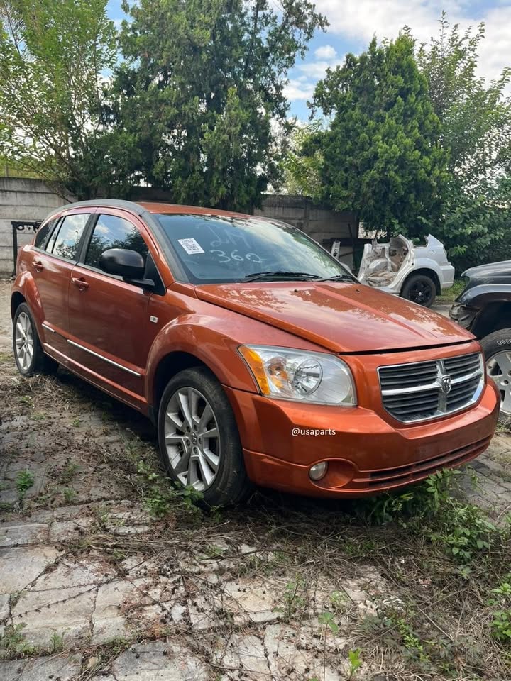 Now Stripping- 2011 Dodge Caliber 2.0 Automatic Petrol - Private Seller