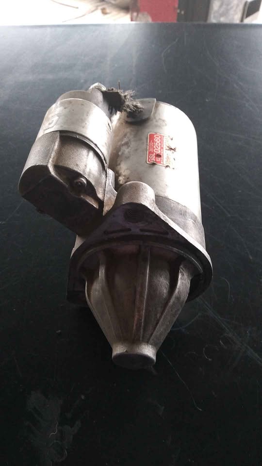 Hyundai i10 1.1 G4HG engine original starter for sale - Private Seller