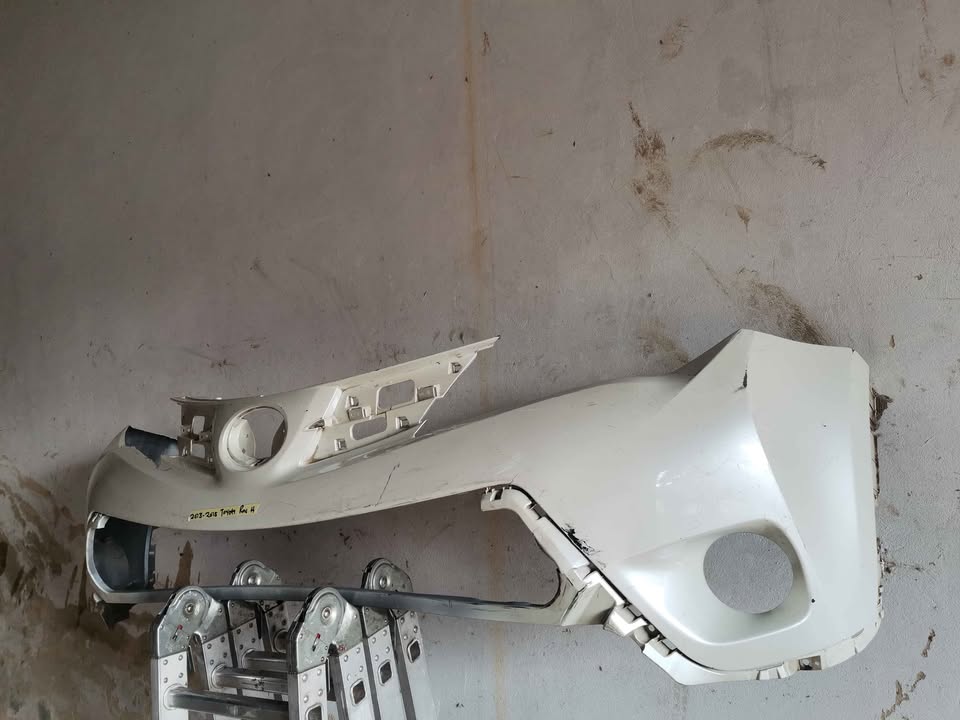 Toyota Rav 4 front bumper 2013-2015 - Private Seller Toyota Rav 4 front bumper 2013-2015 - Private Seller
