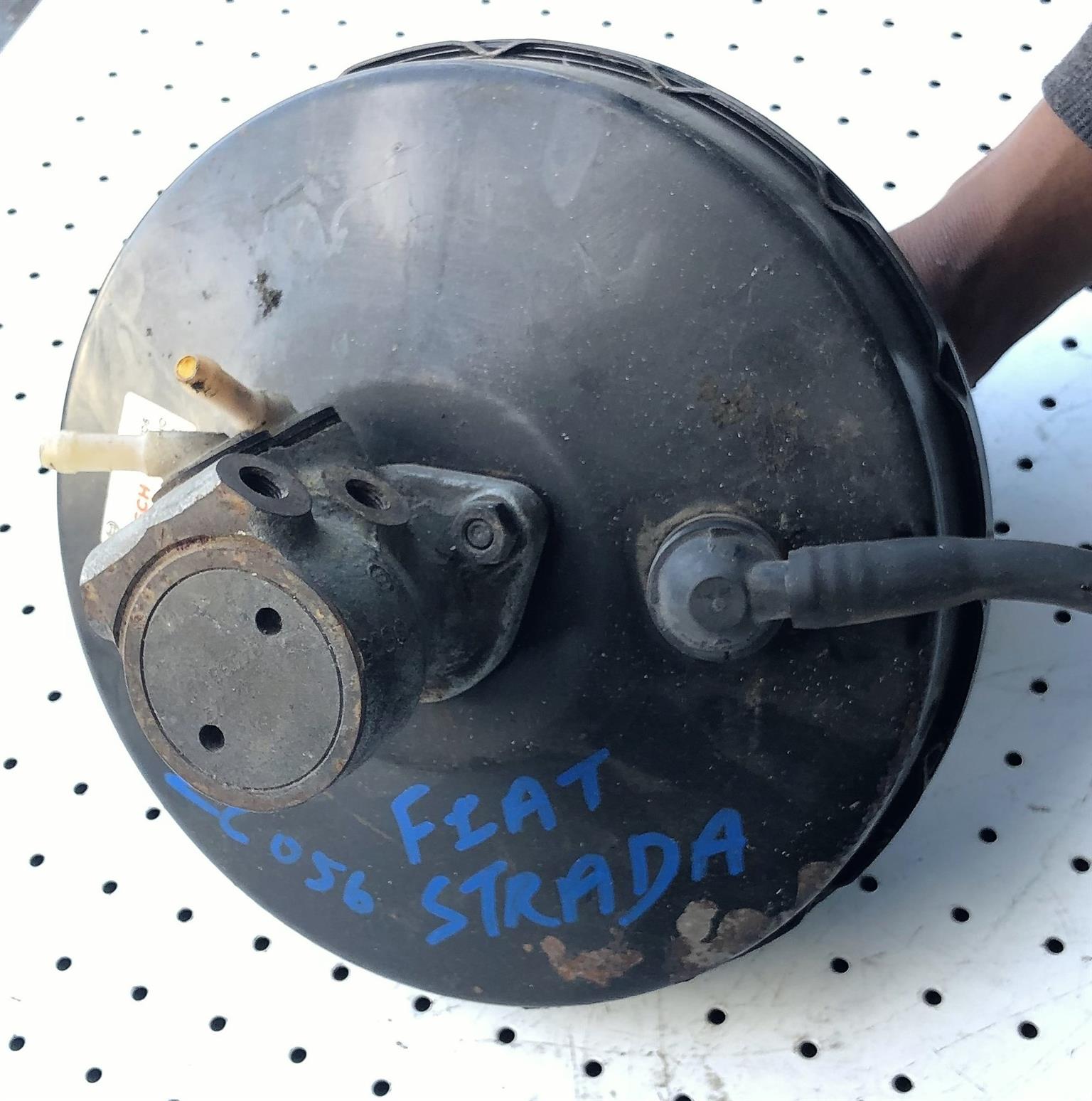 FIAT STRADA BRAKE BOOSTER AND MASTER (ZC056) - Private Seller FIAT STRADA BRAKE BOOSTER AND MASTER (ZC056) - Private Seller