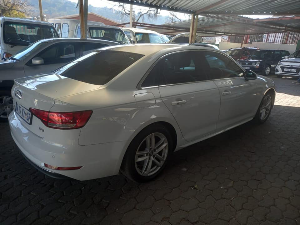 Audi A4 2.0 Tfsi Automatic Petrol  2017 White Service History  Sunroof  Leather interior