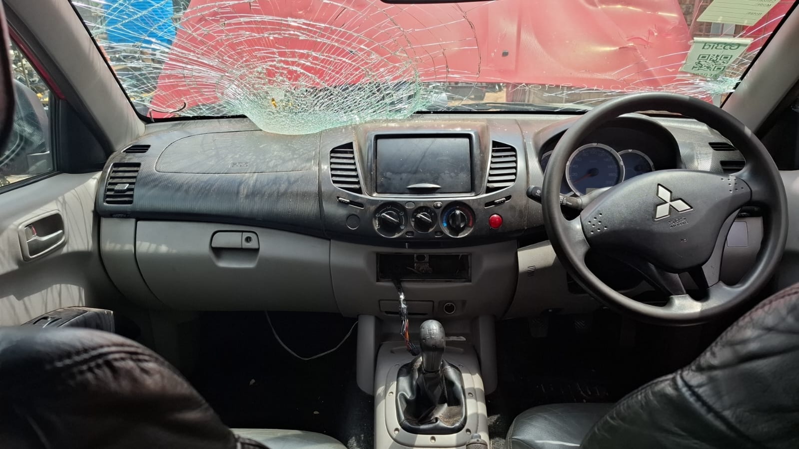 2009 Mitsubishi Triton 3.5 V6 Petrol Manual – Accident Damaged