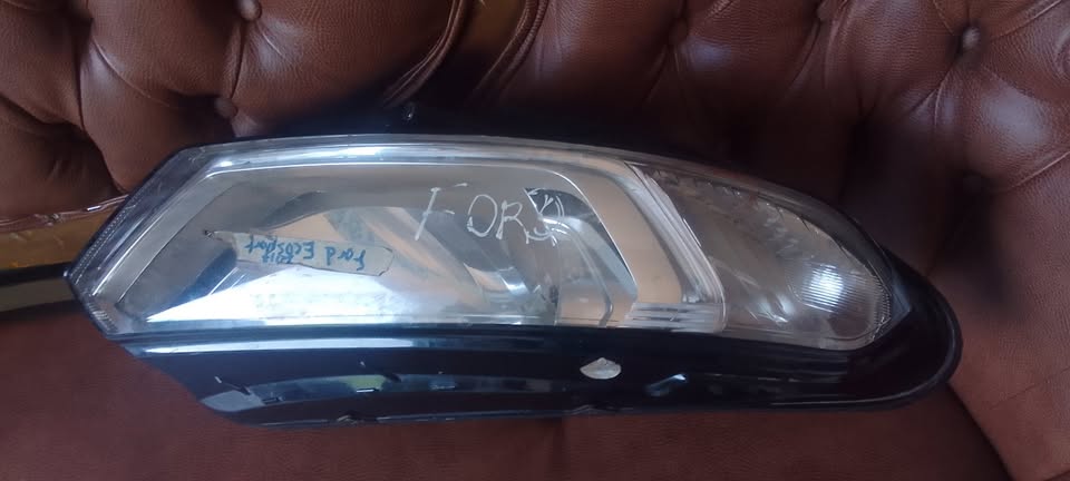 Ford Ecosport 2017 Headlight L/S For Sale! - Private Seller Ford Ecosport 2017 Headlight L/S For Sale! - Private Seller
