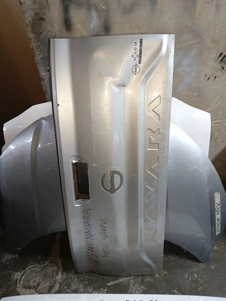 Nissan Navara New shape Tailgate - Private Seller Nissan Navara New shape Tailgate - Private Seller