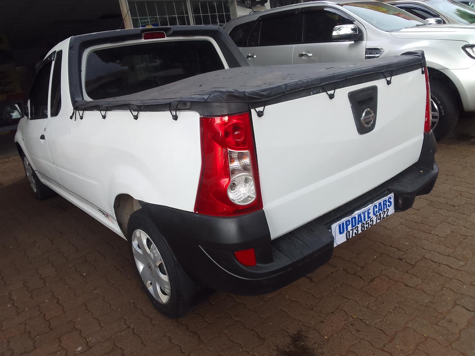 Np200 Rear Window 2017 Nissan Np200 1.6 66.000km White Color Manual Petrol | Junk Mail