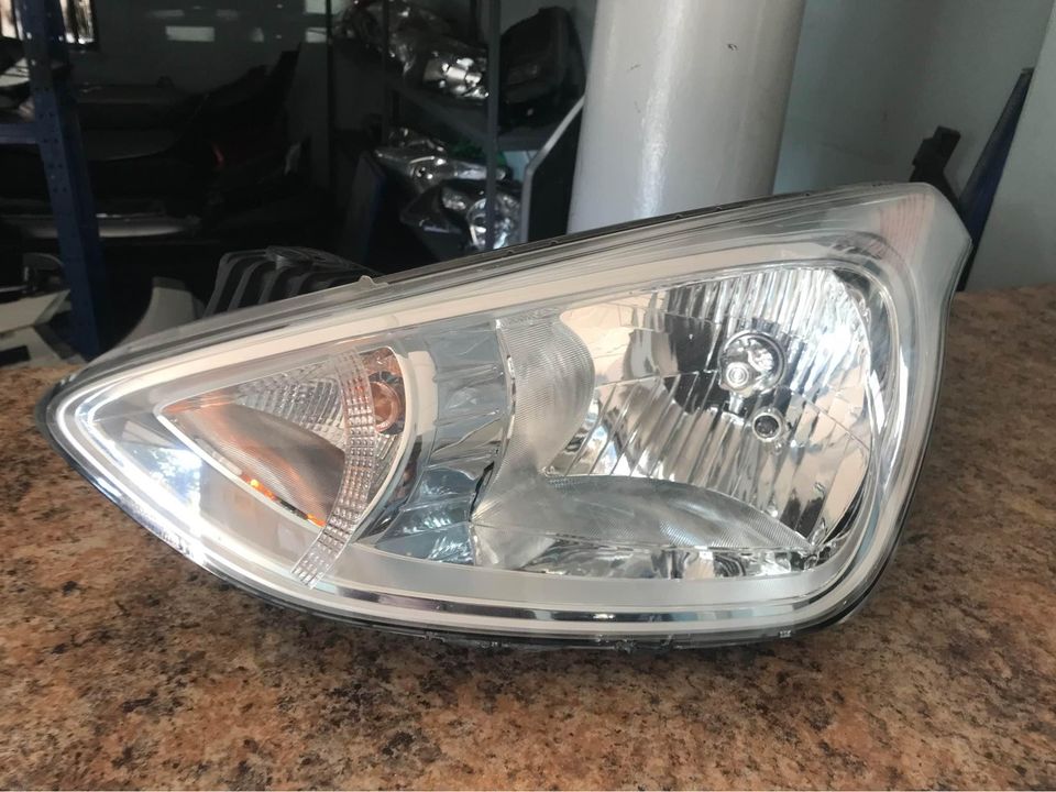 2018 Hyundai i10 grand left headlight for sale in a very clean condition - Private Seller 2018 Hyundai i10 grand left headlight for sale in a very clean condition - Private Seller