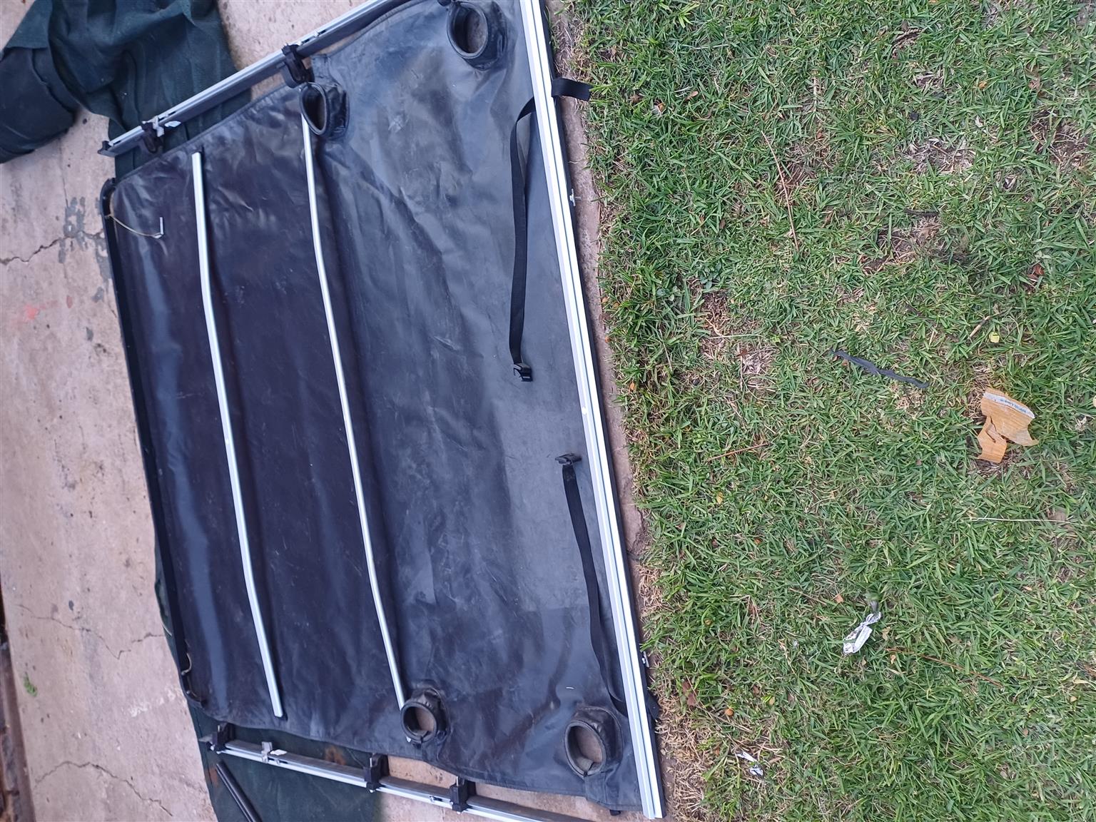 Tonneau cover for Toyota hilux double cab bakkie GD 6 series - Private Seller Tonneau cover for Toyota hilux double cab bakkie GD 6 series - Private Seller