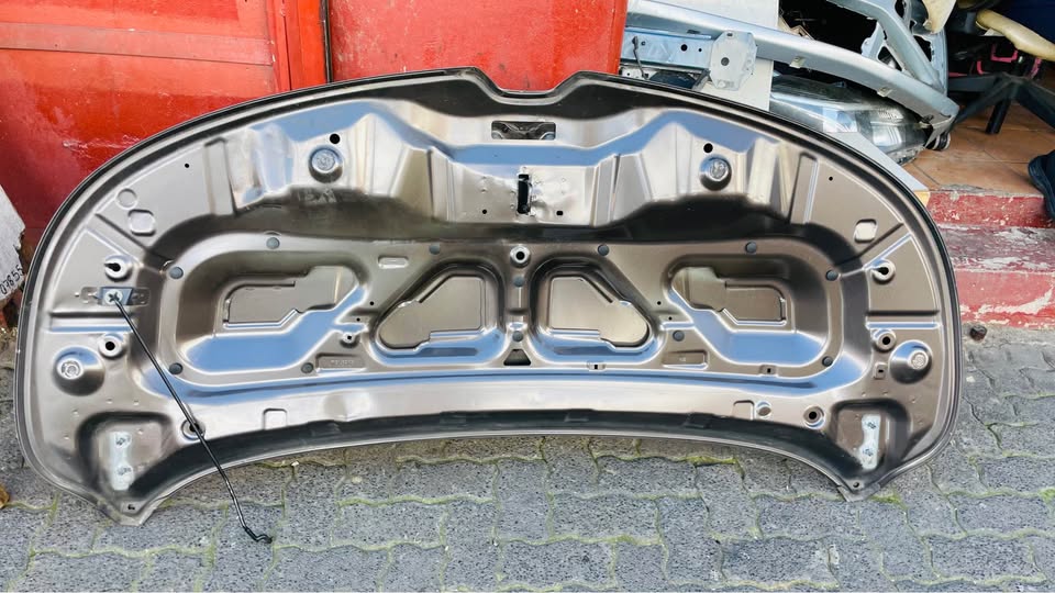 Renault Triber bonnet - Private Seller Renault Triber bonnet - Private Seller