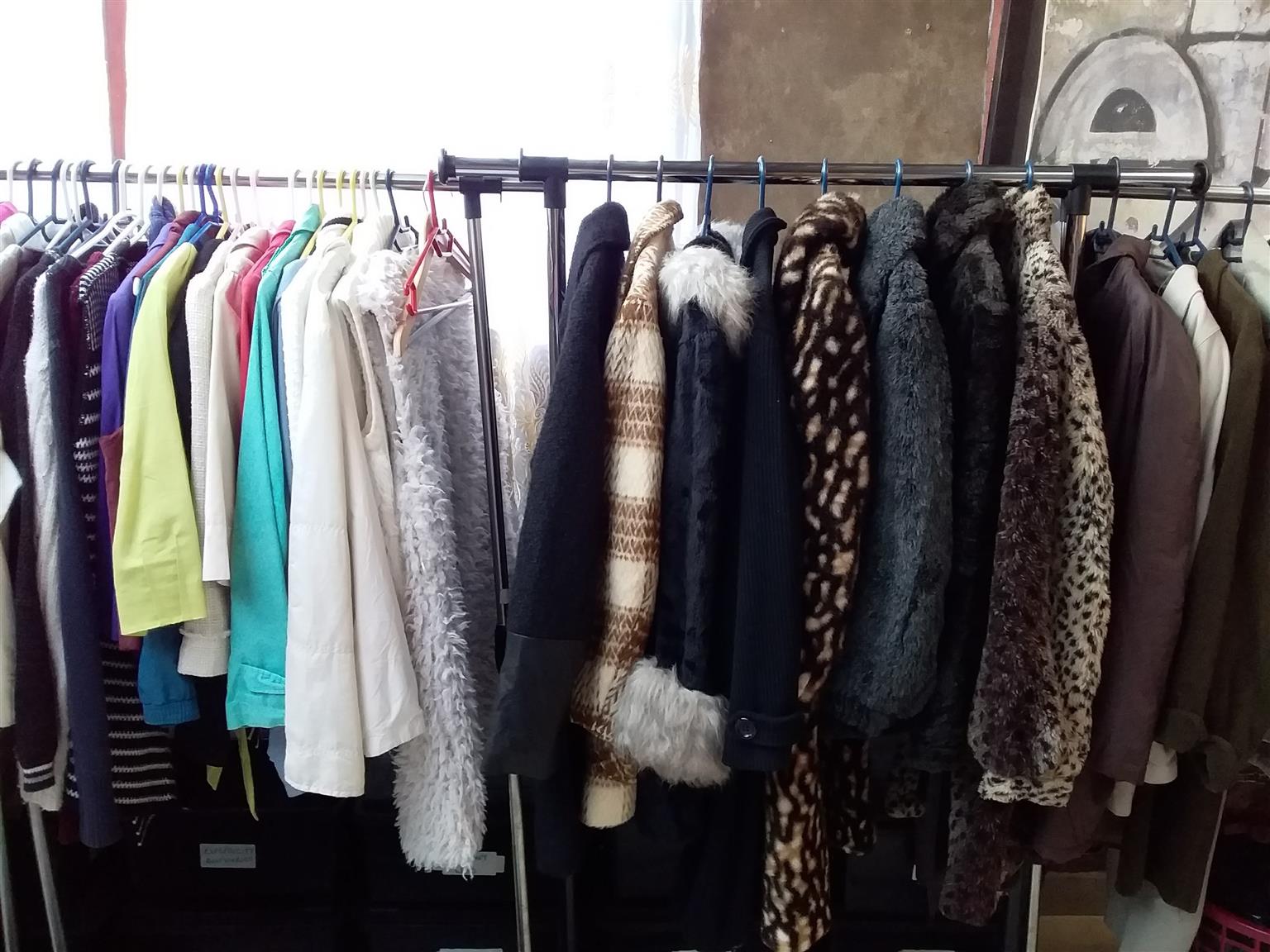 ladies second hand clothes