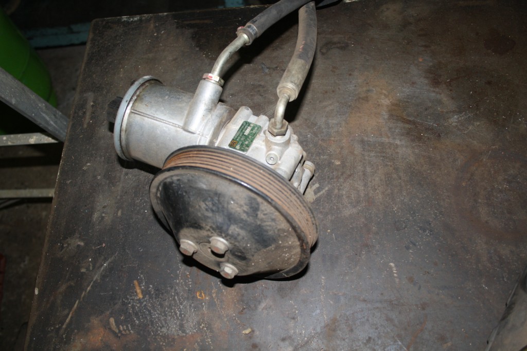 MERCEDES 190E  2,0 1993 automatic  body and mechanical spares - Private Seller