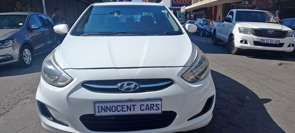 2015 HYUNDAI ACCENT 1.6 PETROL MANUAL TRANSMISSION, WHITE COLOUR, MILEAGE 97000KM