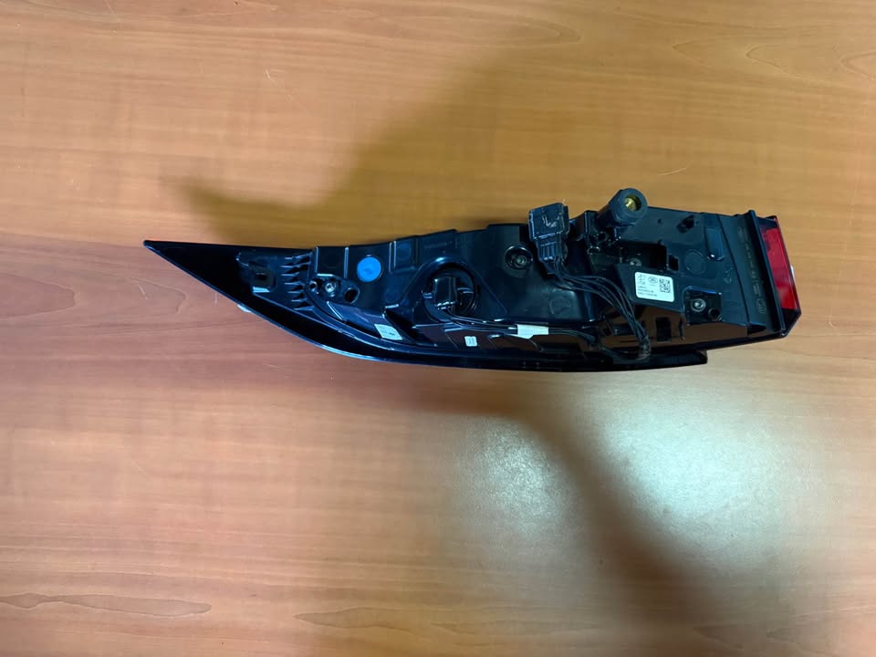 Range Rover Sport L461 Right Outer Tail Light - Private Seller Range Rover Sport L461 Right Outer Tail Light - Private Seller