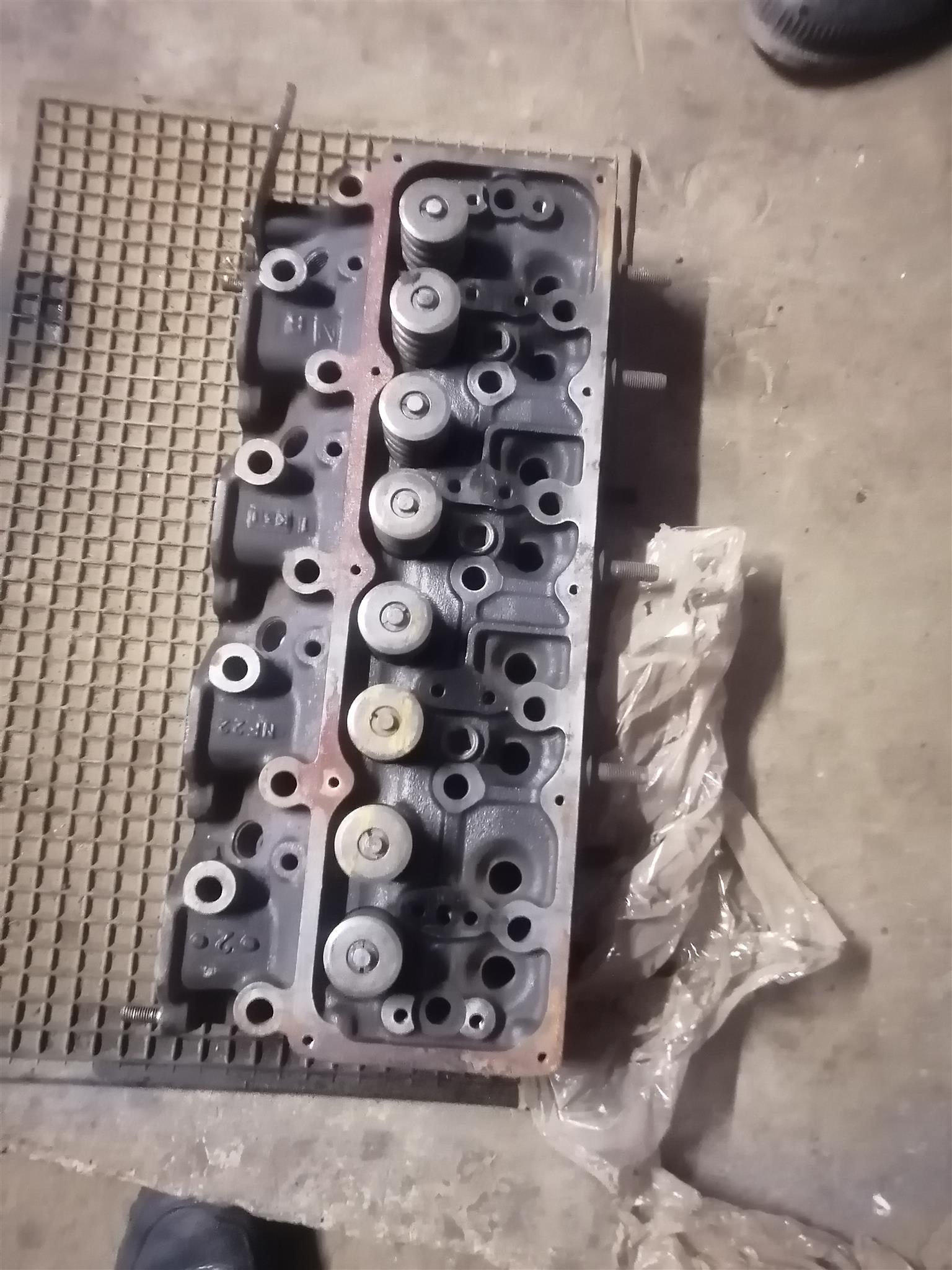 Nissan 2.7 cylinder head - Private Seller Nissan 2.7 cylinder head - Private Seller