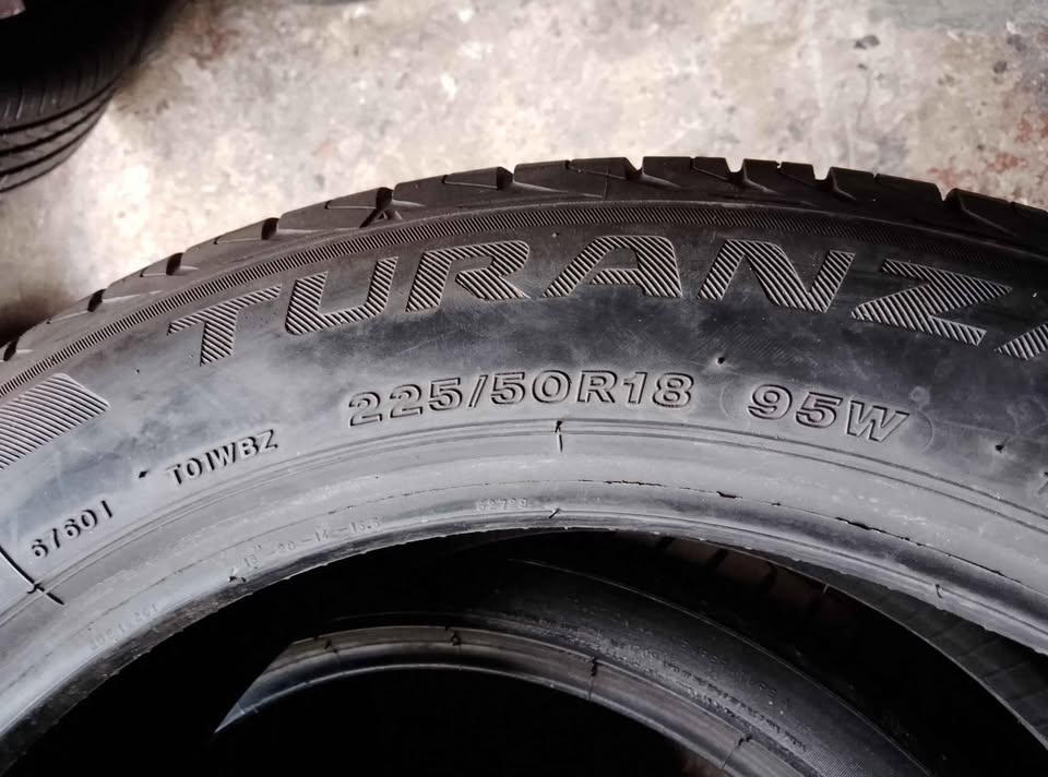 2 X 225/50/18 Bridgestone run flat tyres for sell - Private Seller