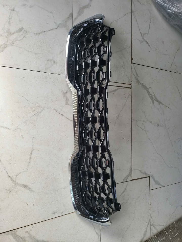 Kia Sonet main grill for sale - Private Seller Kia Sonet main grill for sale - Private Seller