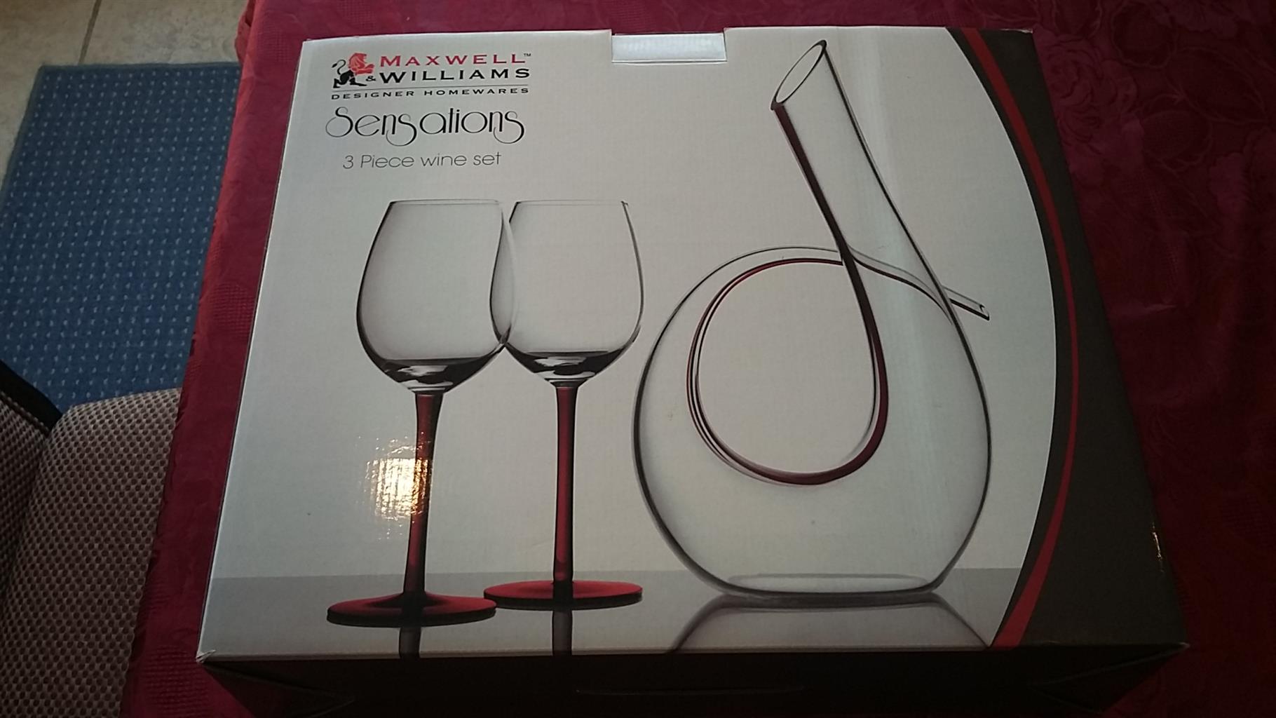 BEAUTIFUL WINE DECANTER THREE PIECE SET FOR SALE