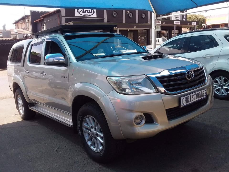 Used Toyota Hilux 3.0D-4D double cab 4x4 Raider Heritage Edition auto - Private Seller Used Toyota Hilux 3.0D-4D double cab 4x4 Raider Heritage Edition auto - Private Seller