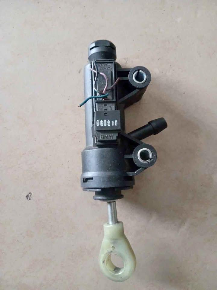 Bmw 320i e90 clutch master cylinder