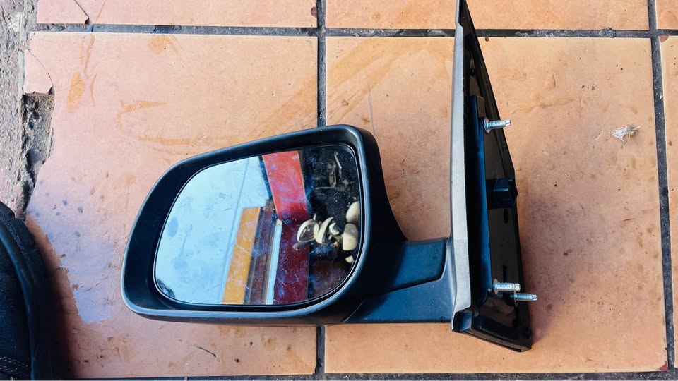 Kia Picanto side mirror - Private Seller Kia Picanto side mirror - Private Seller