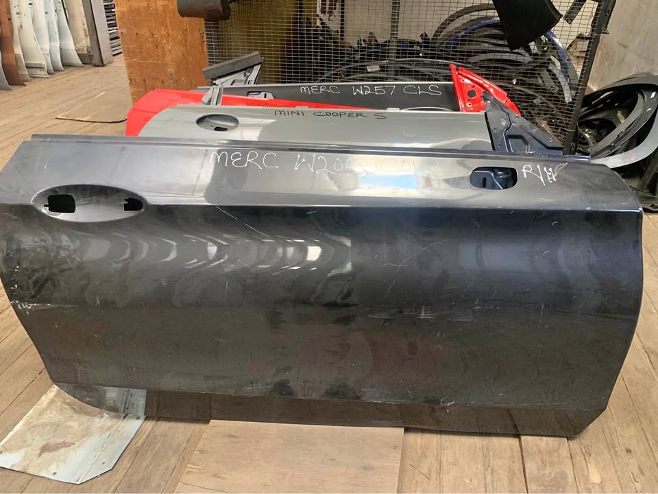 Mercedes Benz W205 coupe door right side
