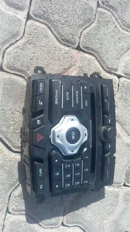 Ford Ranger T7 radio/cd player control panel - Private Seller Ford Ranger T7 radio/cd player control panel - Private Seller