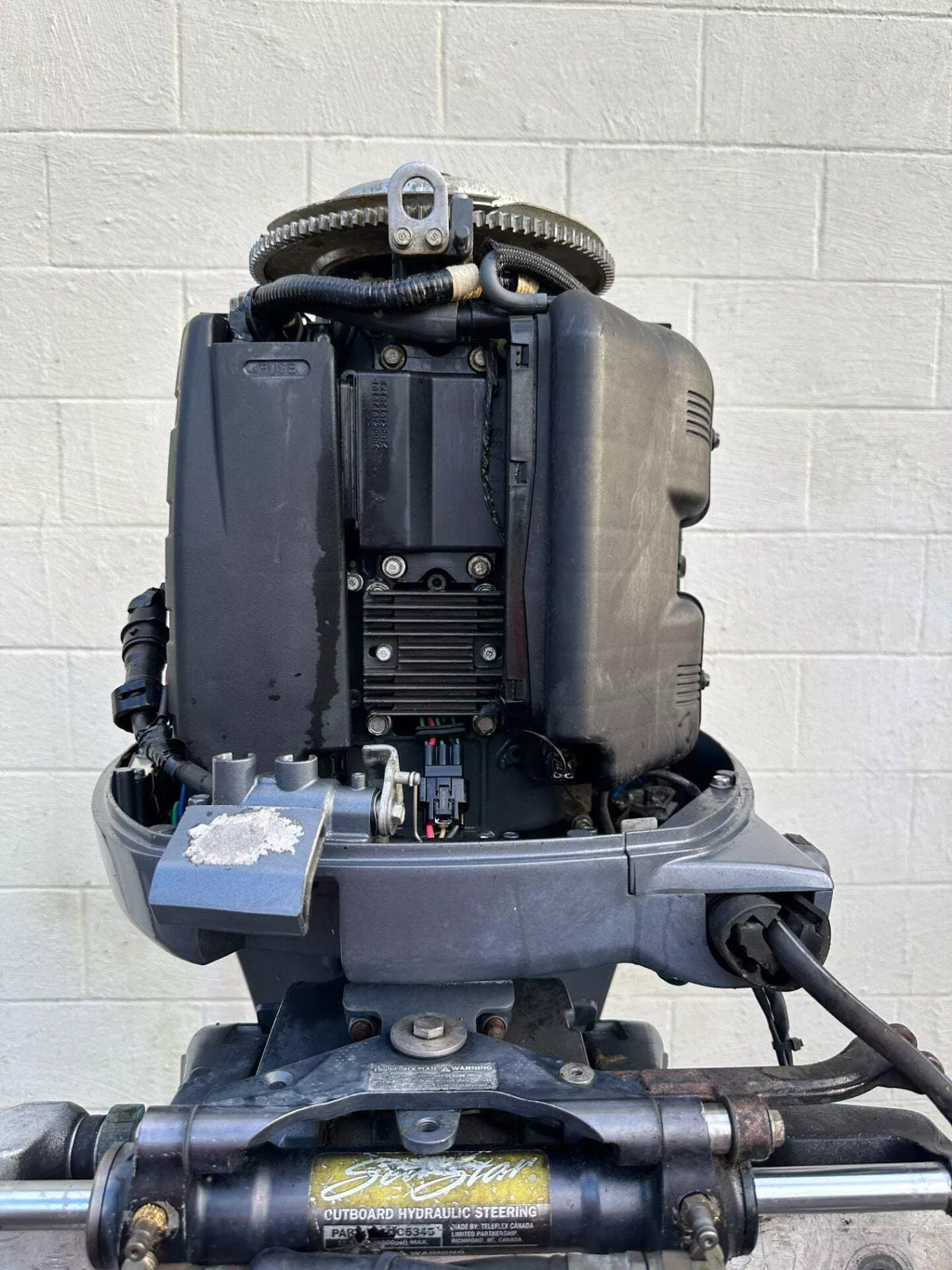 2009 Yamaha 115HP 4 Stroke Outboard Engine 25" Shaft - 297 Hours