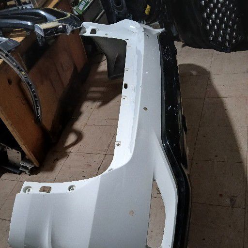 Toyota fortuner gd6 back bumper - Private Seller Toyota fortuner gd6 back bumper - Private Seller